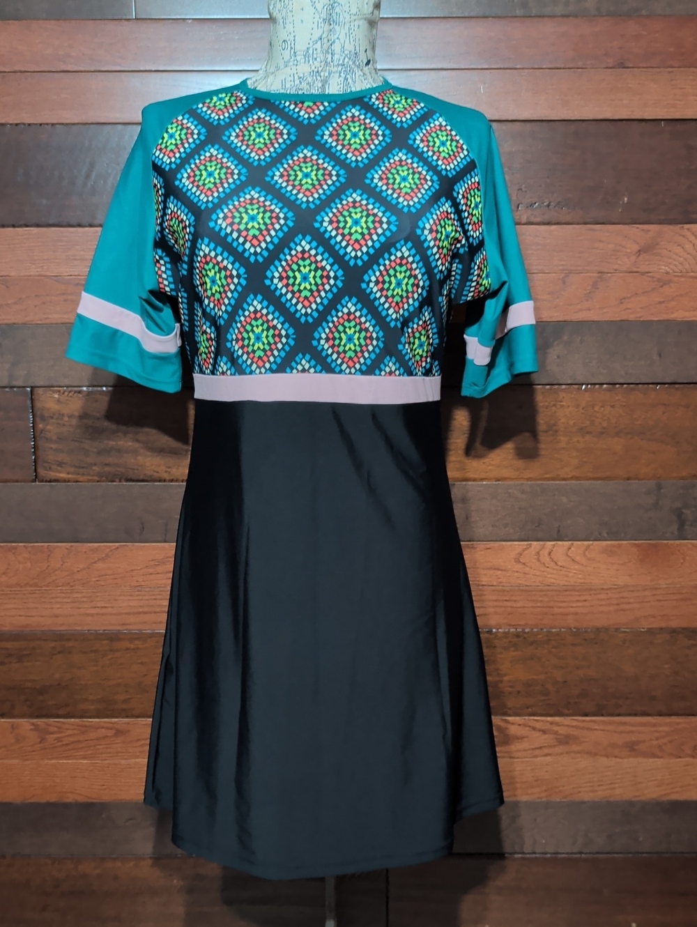 No Brand Tag Teal and Black Geo-Print Short Sleeve Dress
